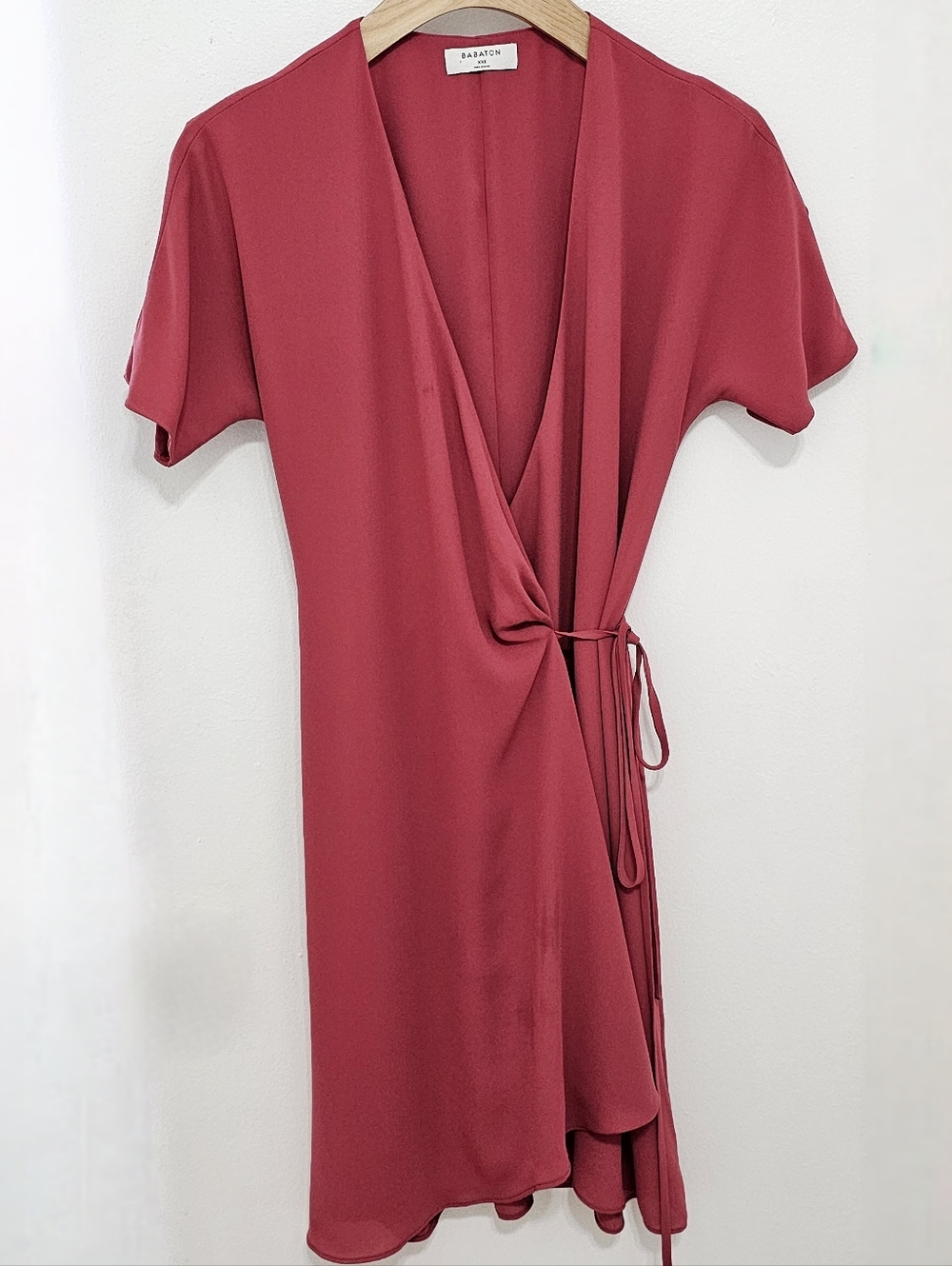 Aritzia Babaton Wallace Short Sleeve Chiffon Wrap Dress - Dusty Rose - Picture 5 of 16